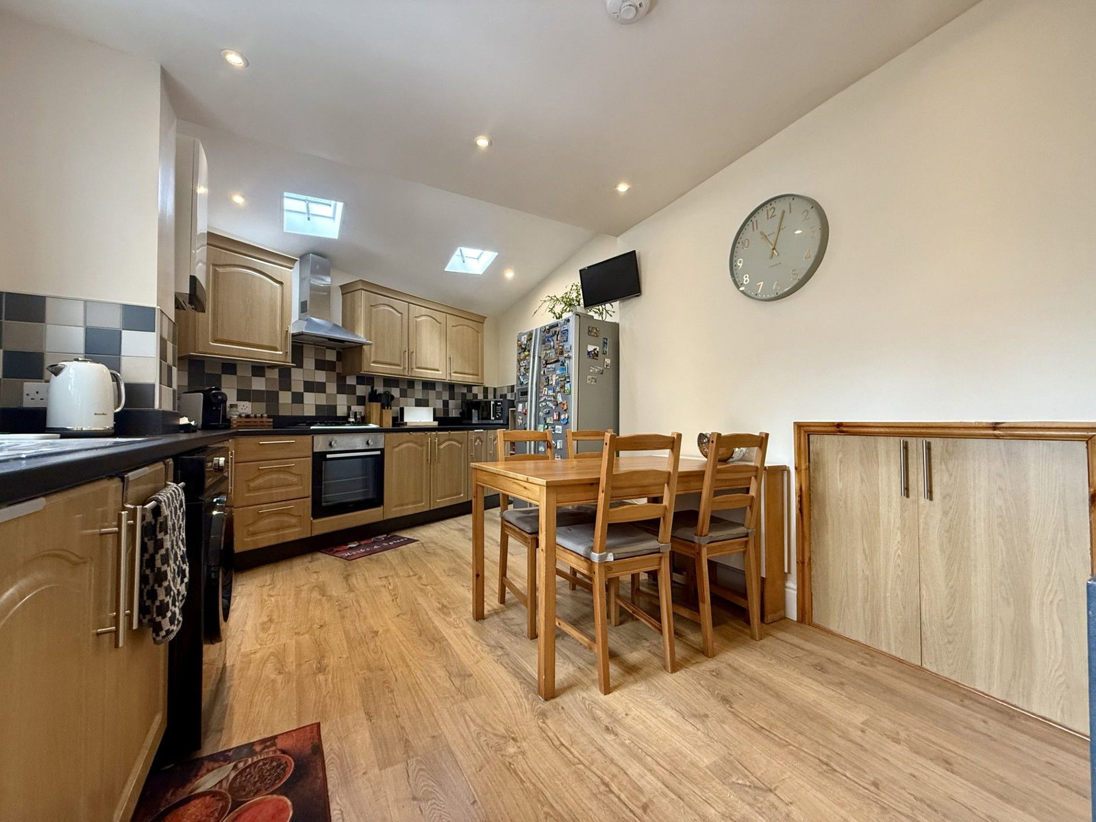 Terraced House for sale in Gloucester, Barton Street, Gloucester, GL1 4JJ, 1020 m²