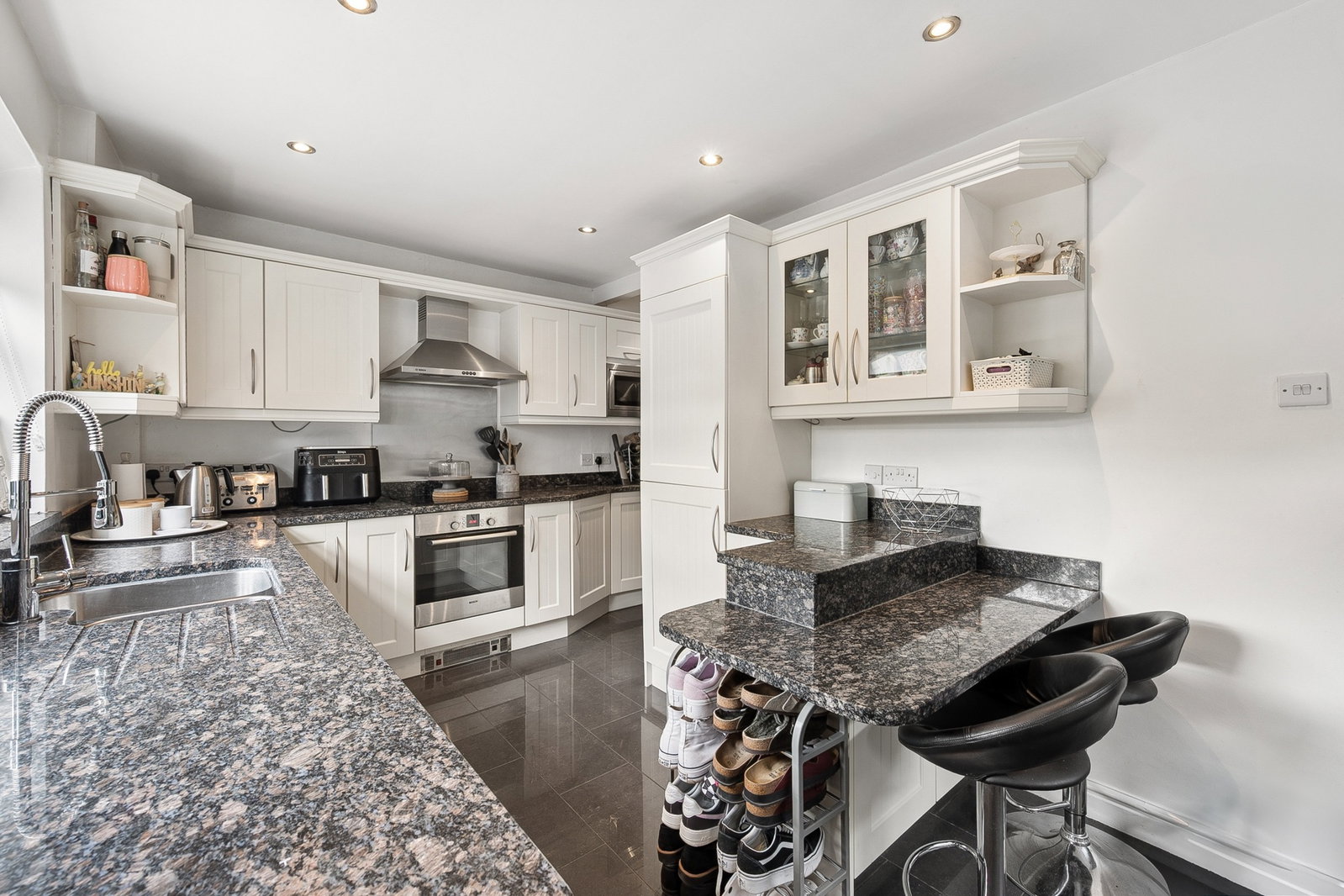 Semi Detached House for sale in Stockport, Woodford Road, Poynton, Stockport, SK12 1EH, 833 m²