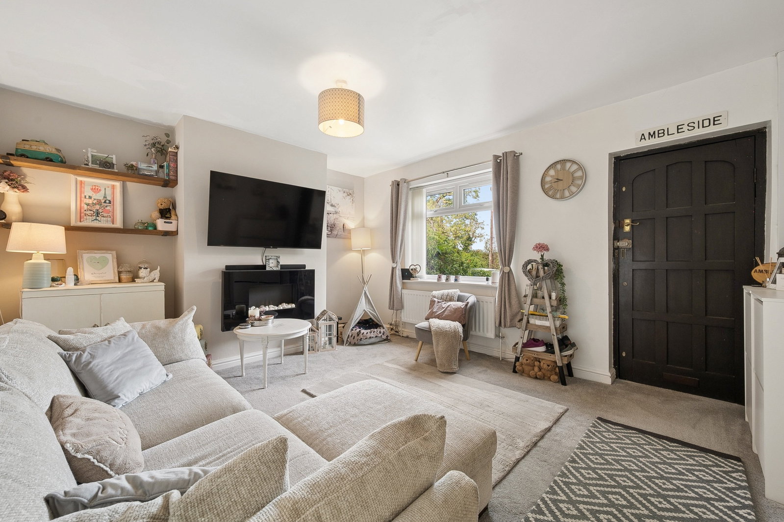 Semi Detached House for sale in Stockport, Woodford Road, Poynton, Stockport, SK12 1EH, 833 m²