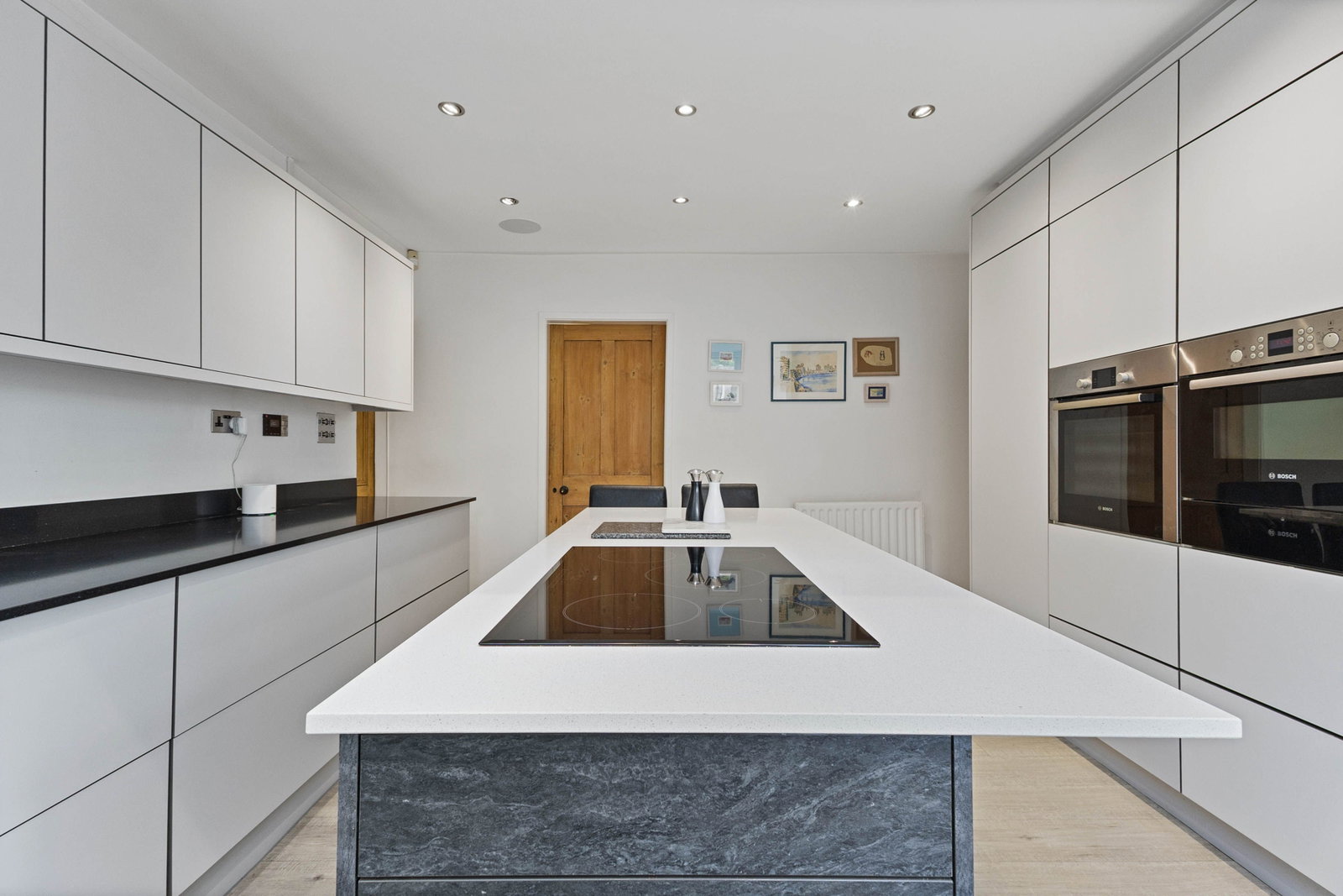 Detached House for sale in Pontefract, Carleton Park Road, Pontefract, WF8 3PS, 2086 m²
