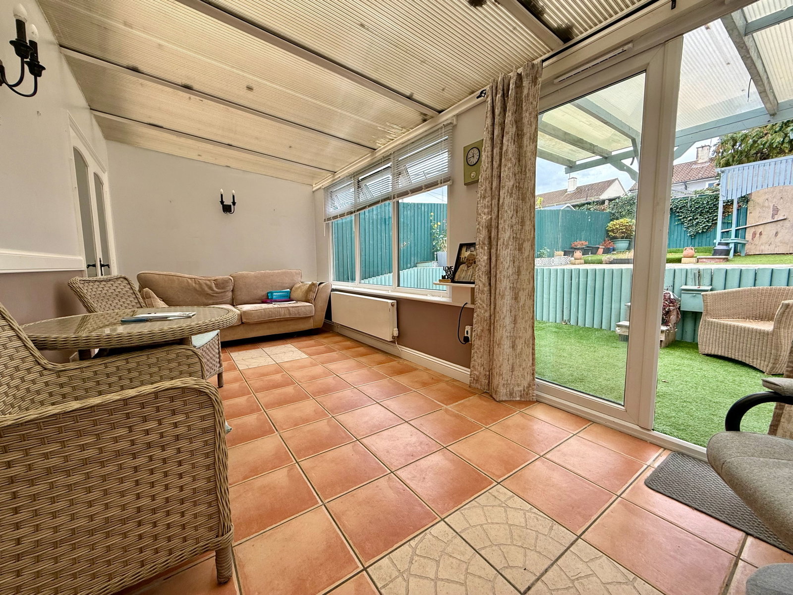 End Of Terrace House for sale in Gloucester, Capel Road, Matson, GL4, 1068 m²