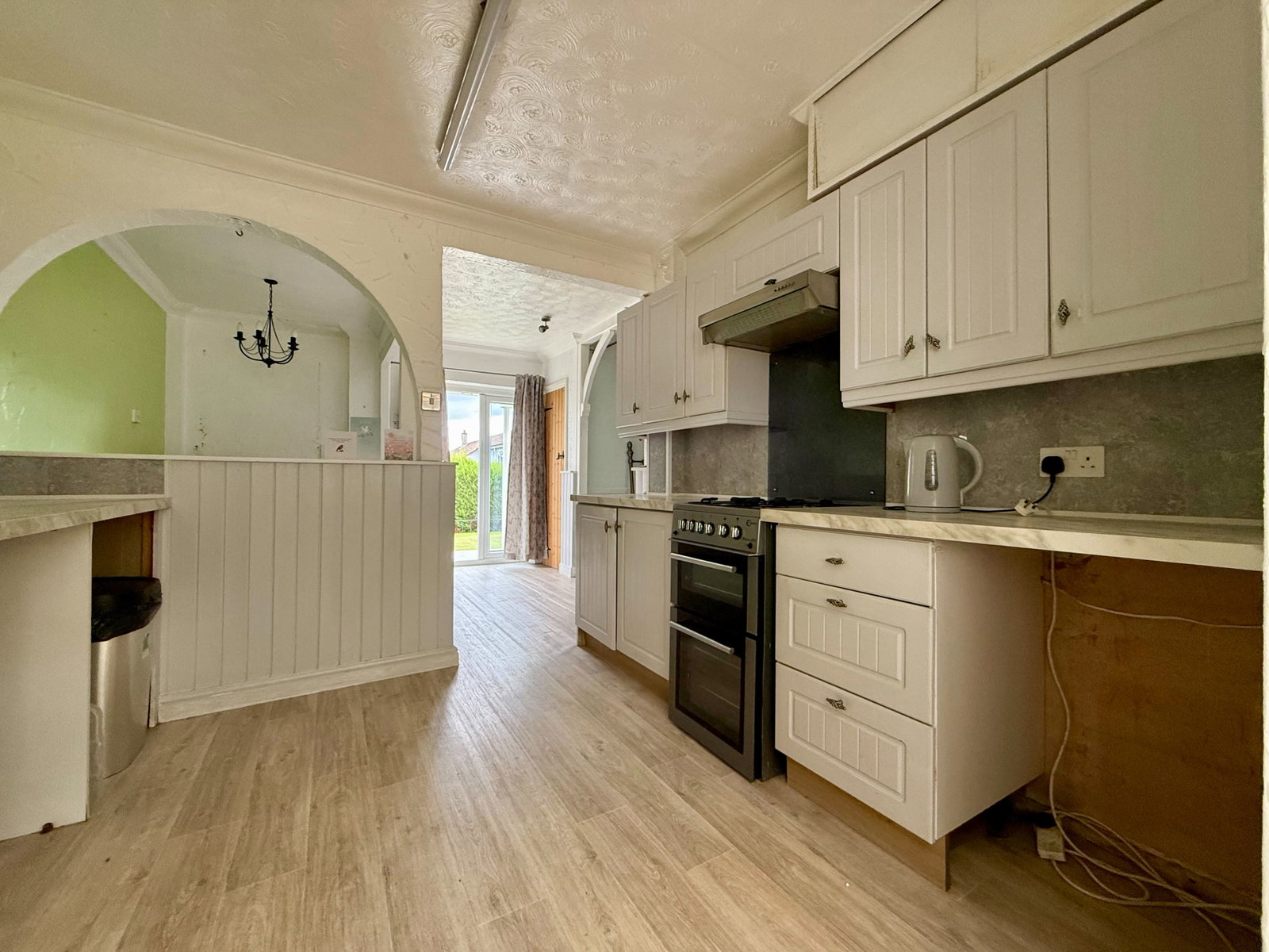 End Of Terrace House for sale in Gloucester, Capel Road, Matson, GL4, 1068 m²
