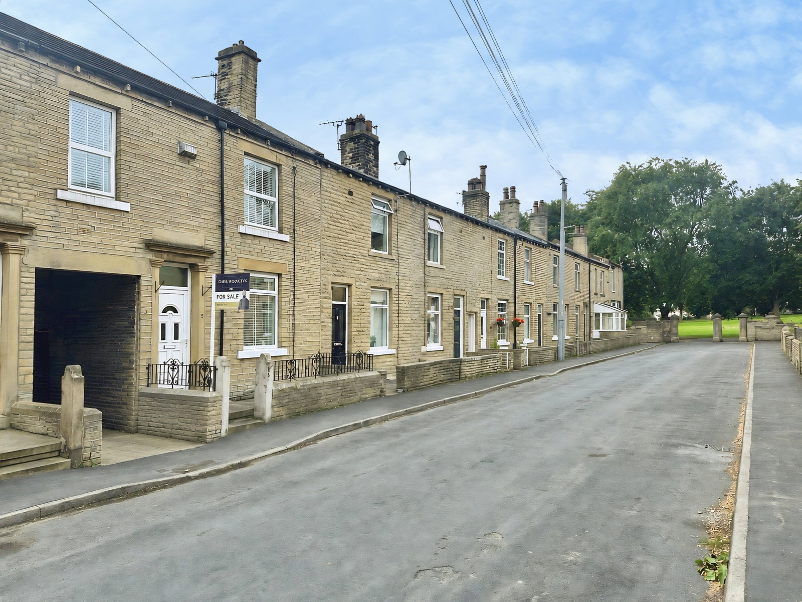 Terraced House for sale in Brighouse, Dyson Street, Brighouse, HD6
