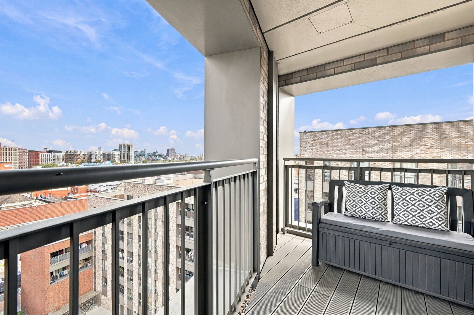 Apartment for sale in London, Jacquard Apartments, SW18