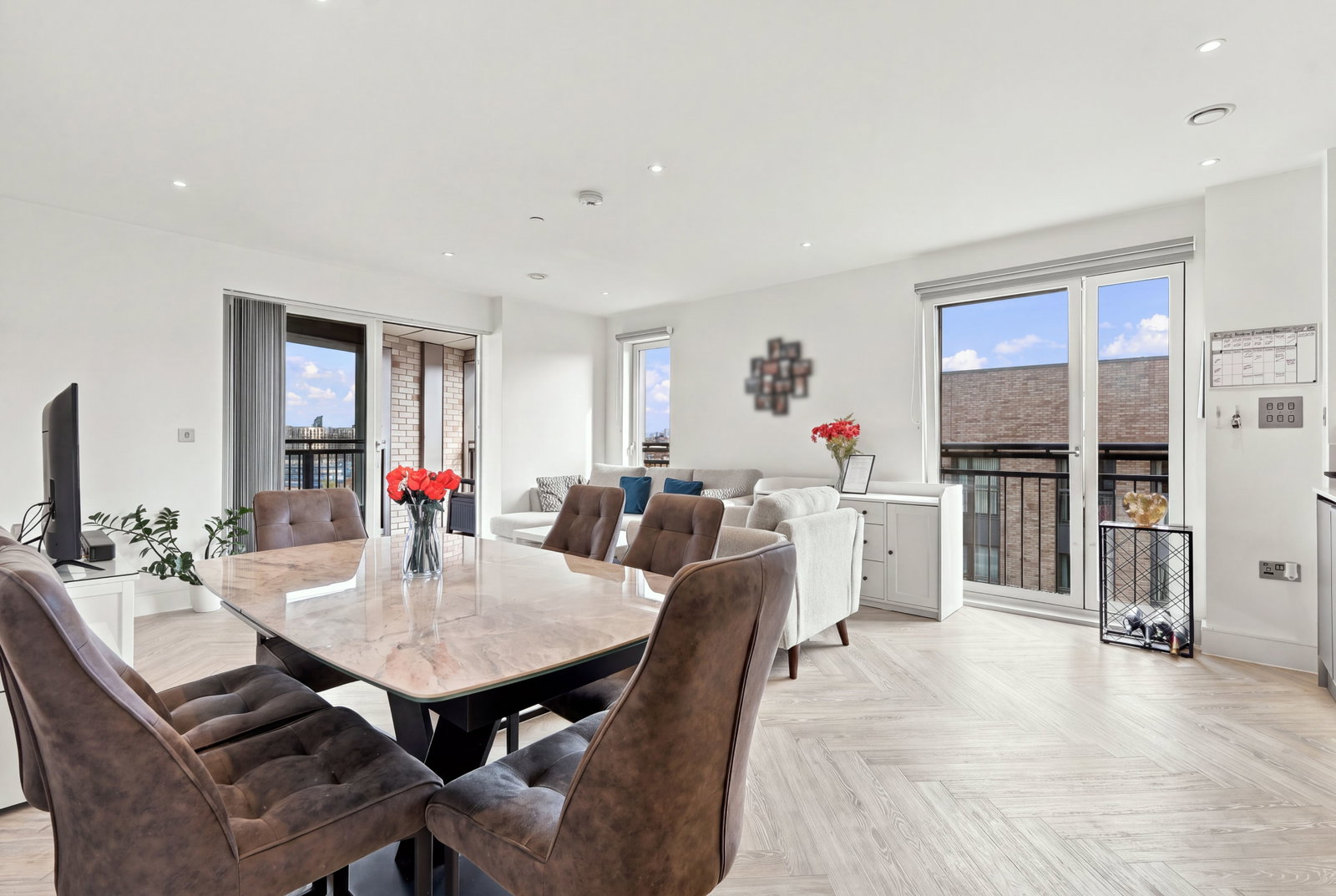 Apartment for sale in London, Jacquard Apartments, SW18