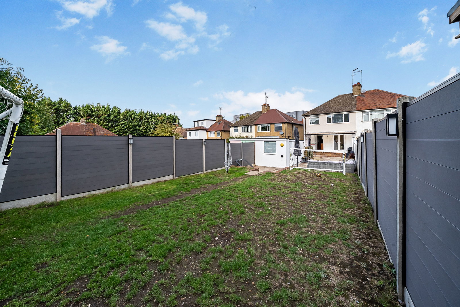 Semi Detached House for sale in Hemel Hempstead, St. Albans Road, Hemel Hempstead, HP2, 954 m²