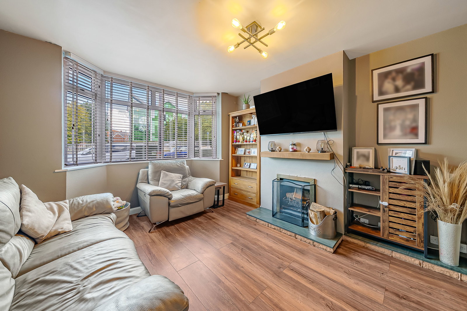 Semi Detached House for sale in Hemel Hempstead, St. Albans Road, Hemel Hempstead, HP2, 954 m²