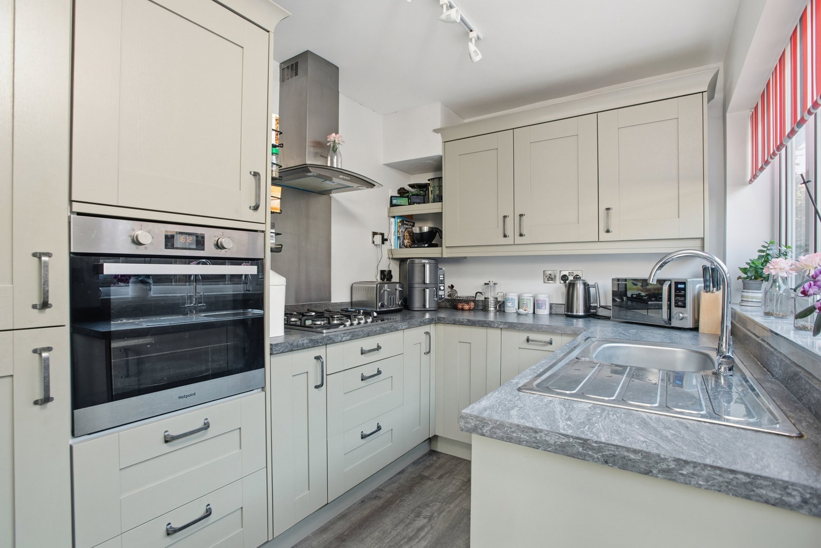 Semi Detached Bungalow for sale in Leamington Spa, Sutcliffe Drive, Harbury, Leamington Spa, Warwickshire, CV33 9LT