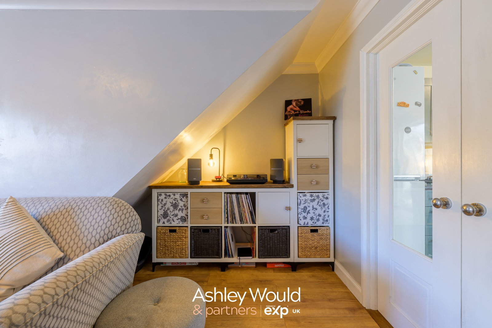 Semi Detached House for sale in Oldbury, Pevensey Close, Tividale, Oldbury, B69