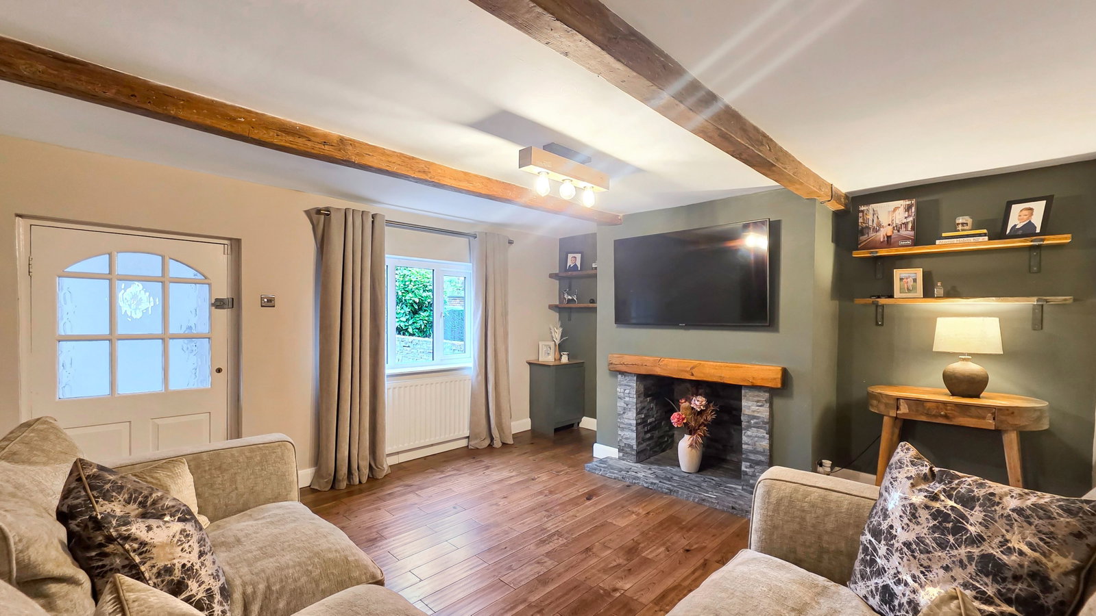 Cottage in Manchester 3