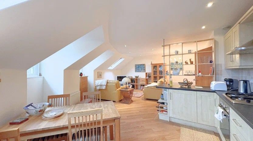 Flat for sale in Torquay, York Road, Torquay, TQ1 3RZ