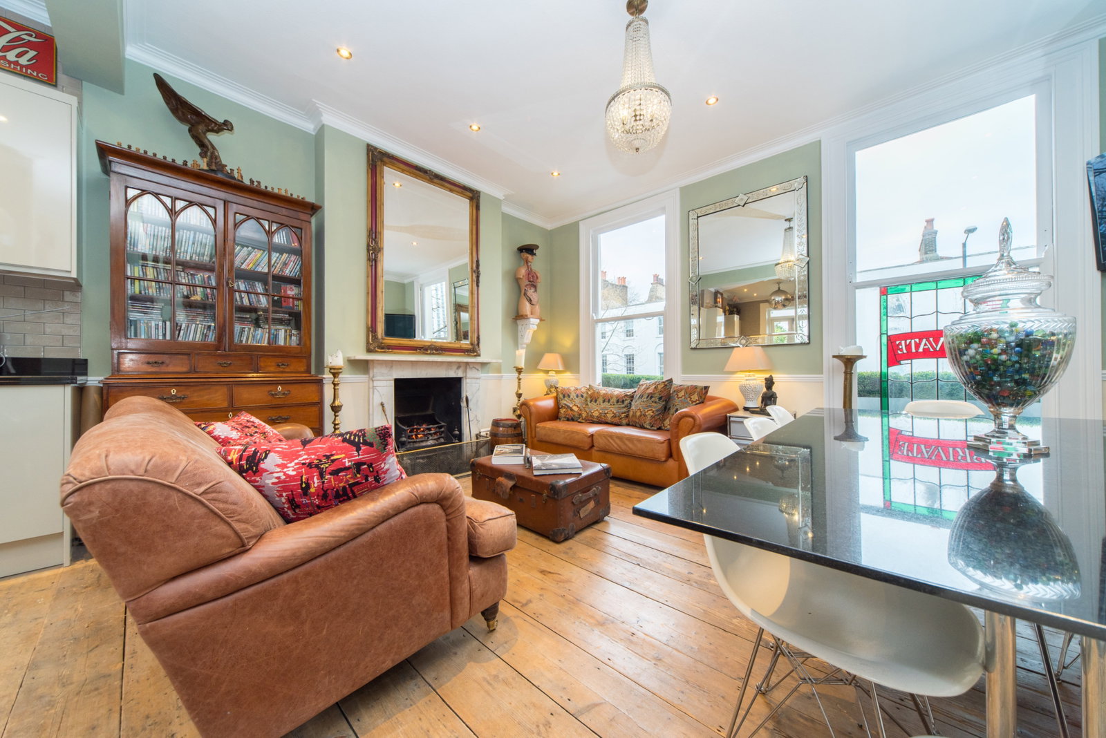 Block Of Flats for sale in London, London Road, Southwark, SE1, 2755 m²