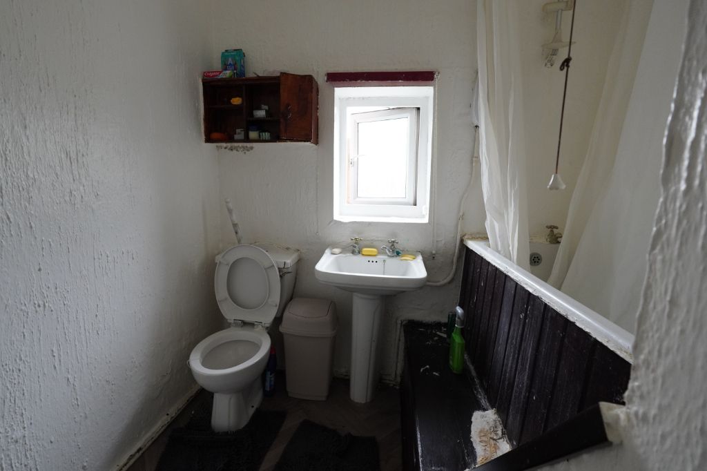 End Of Terrace House for sale in Heywood, Ann Street, Heywood, OL10 4JG