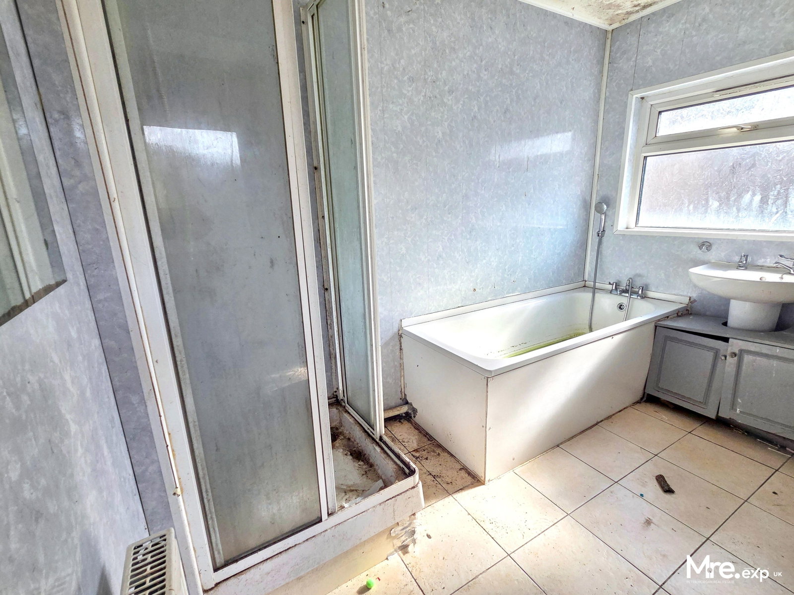 Terraced House for sale in Maesteg, Cymmer Road, Maesteg, CF34 0UT