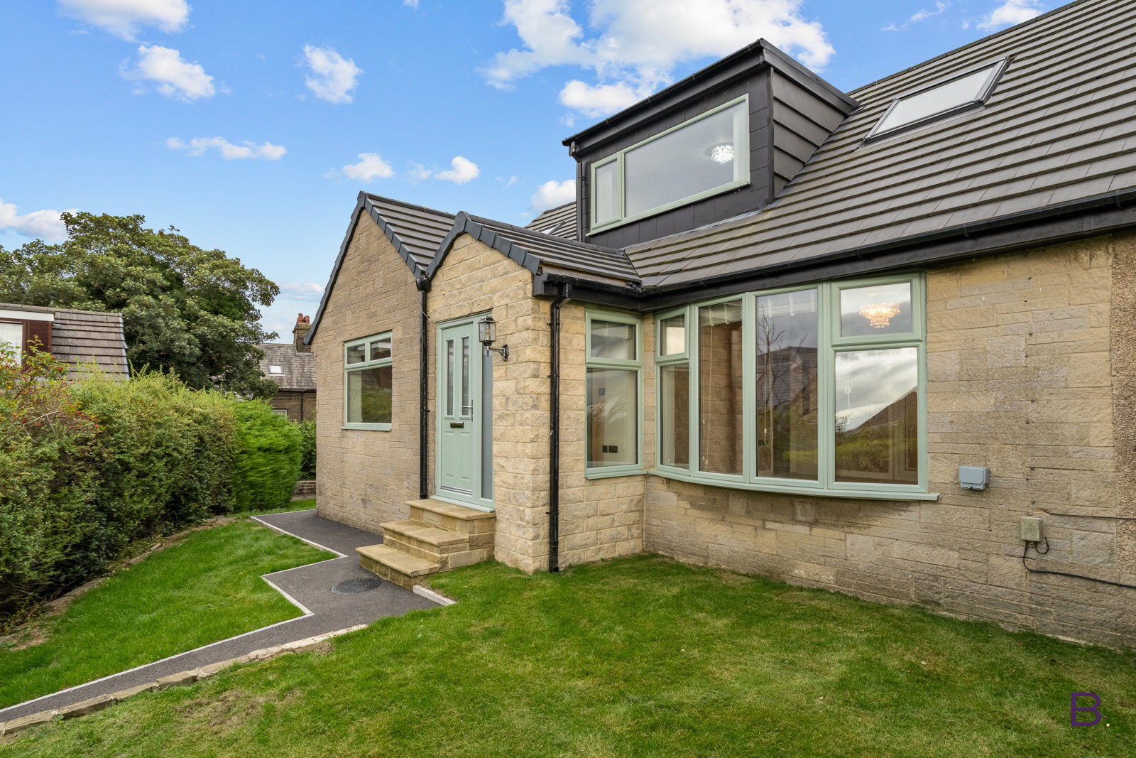 Detached House for sale in Bradford, Snape Drive, Bradford, BD7 4LZ, 1668 m²