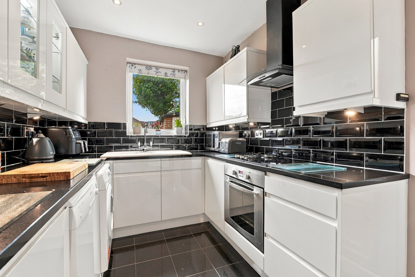 Detached House for sale in Nottingham, Avondale Road, Carlton, NG4