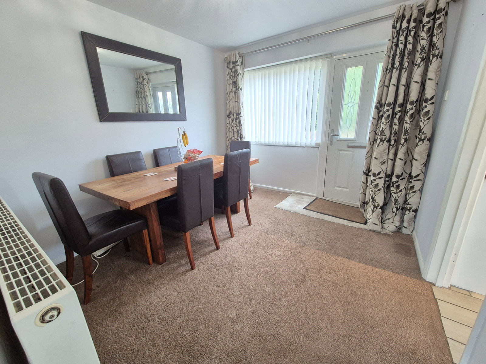 Semi Detached House for sale in Dunstable, Linmere Walk, Houghton Regis, Dunstable, LU5 5PS