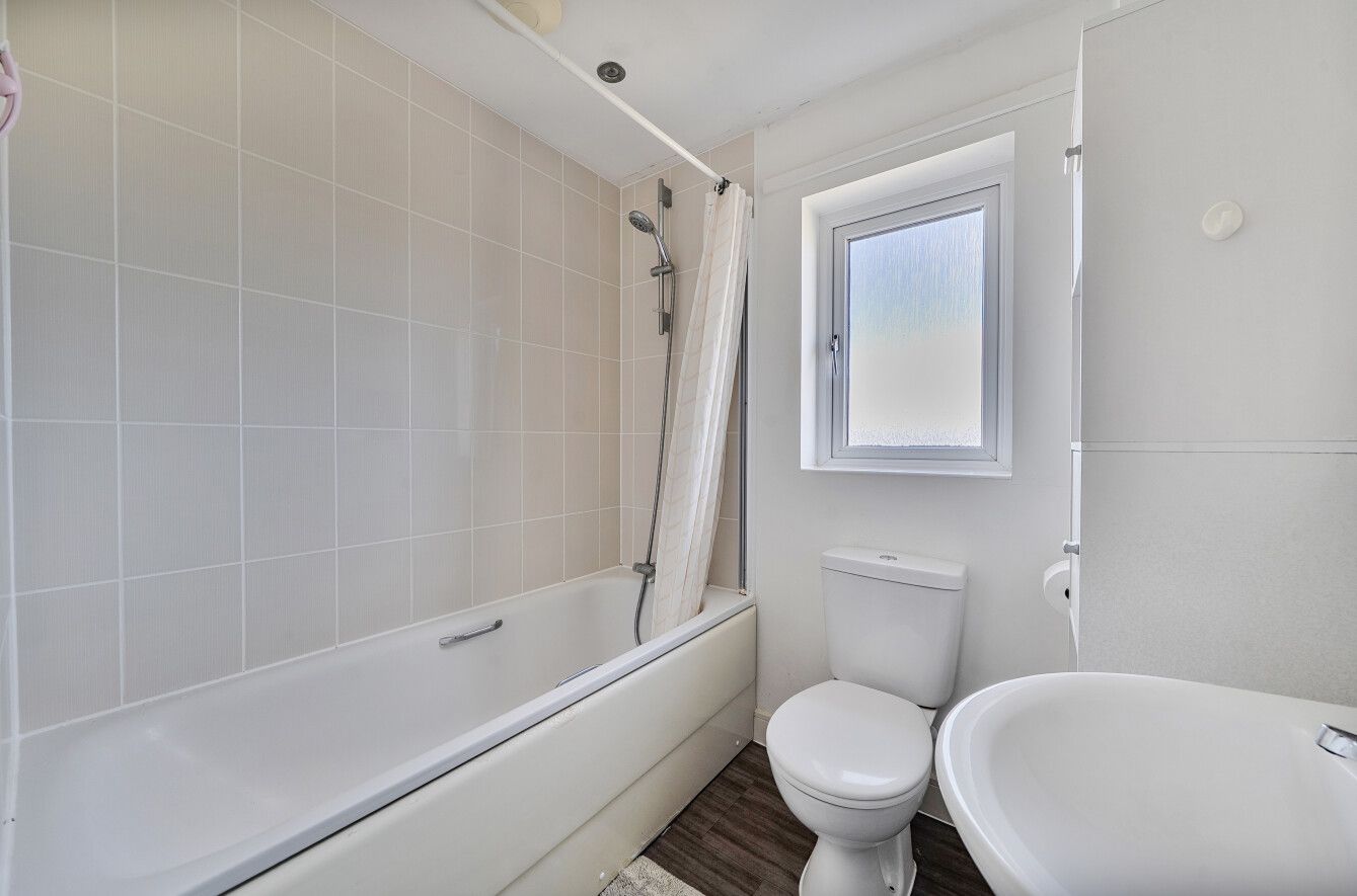 Terraced House for sale in Salcombe, McIlwraith Road, Salcombe, TQ8 8FF, 704 m²