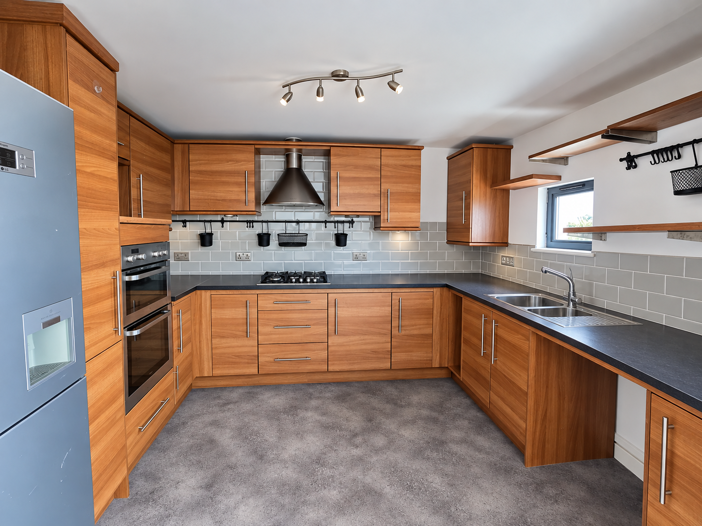Flat for sale in Swansea, St Margarets Court, Maritime Quarter, Swansea