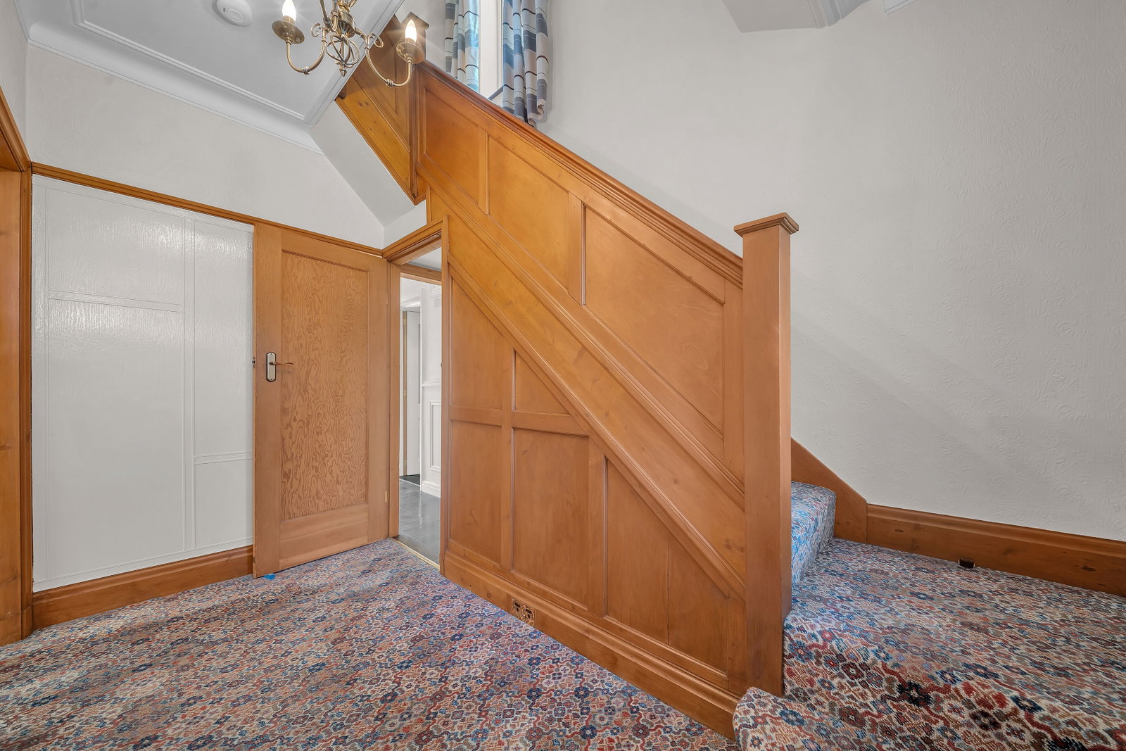 Detached House for sale in Burnley, Burnley Road, Padiham, Burnley, BB12 8SS, 1451 m²