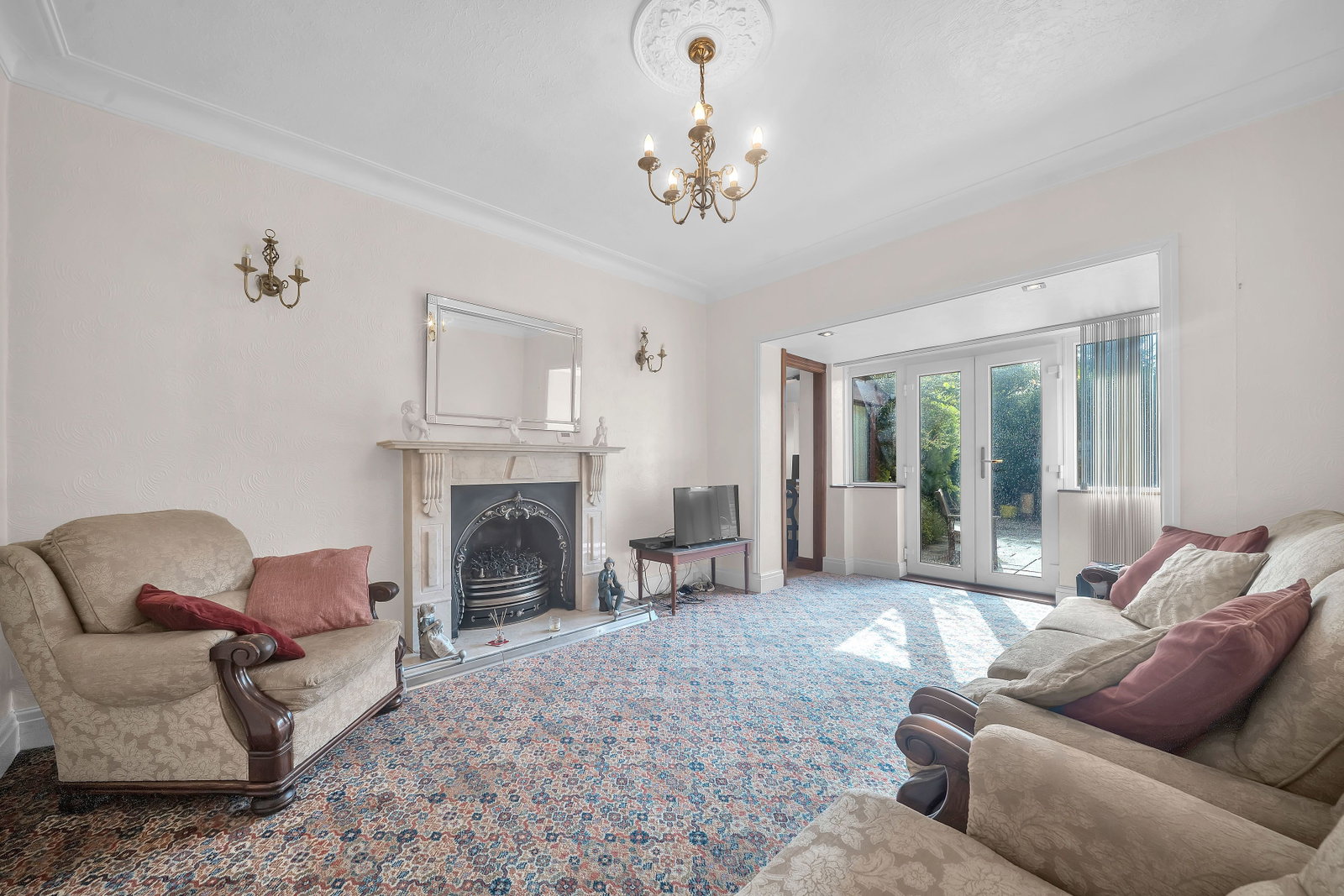 Detached House for sale in Burnley, Burnley Road, Padiham, Burnley, BB12 8SS, 1451 m²