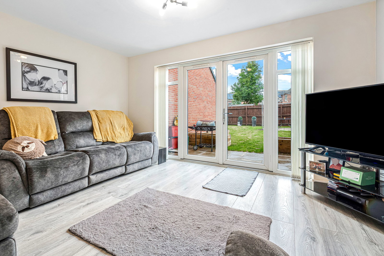 Semi Detached House for sale in Ibstock, Mill Hill Wood Way, Ibstock, LE67 6QB, 1104 m²