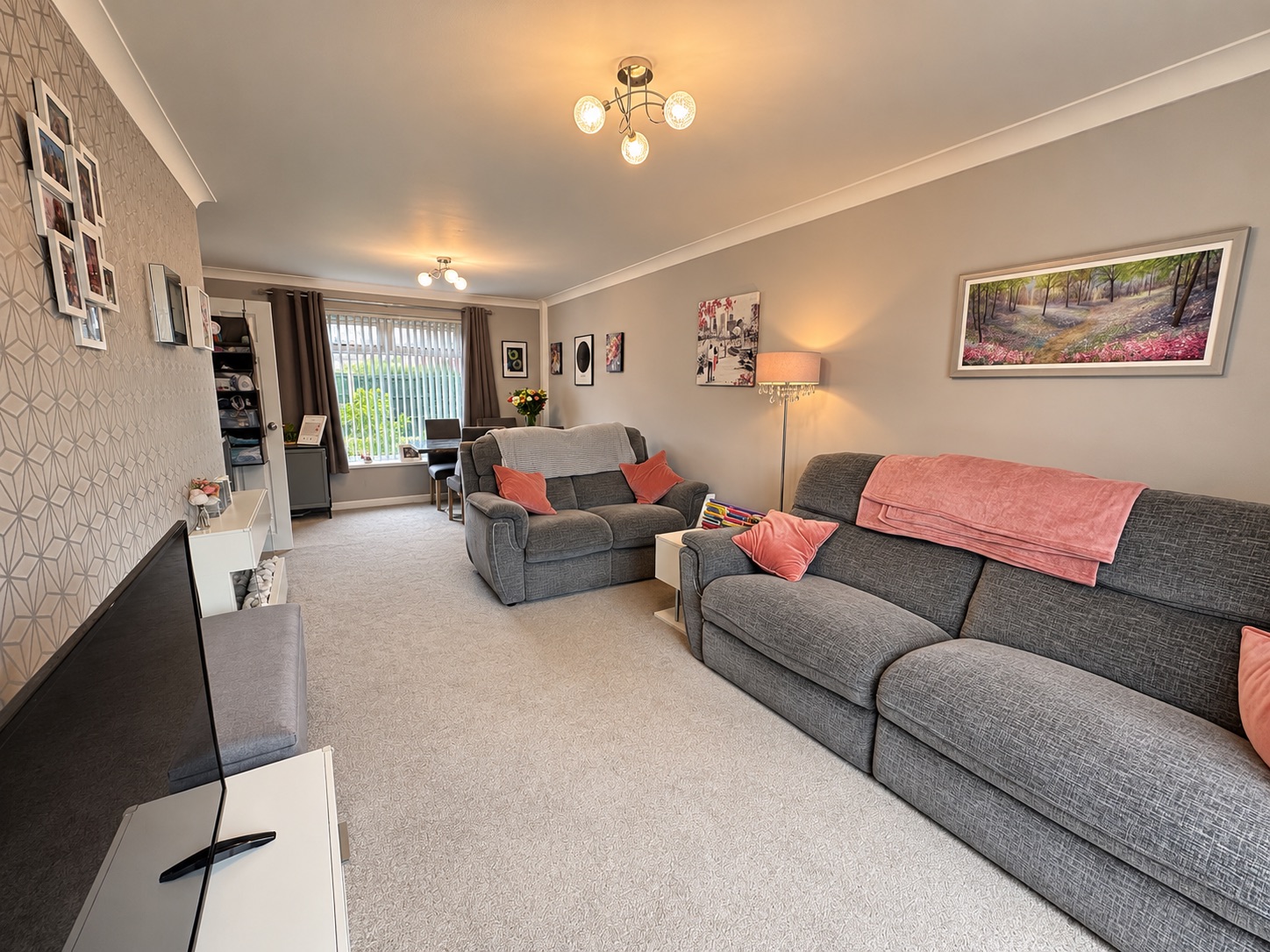 Semi Detached House for sale in Mansfield, Ward Place, Mansfield, NG18 5RF