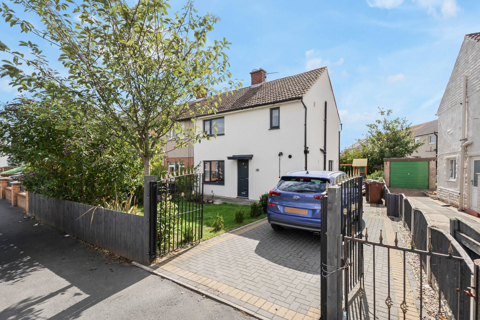 Semi Detached House for sale in Pontefract, Orchard Head Drive, Pontefract, WF8 2NG, 820 m²
