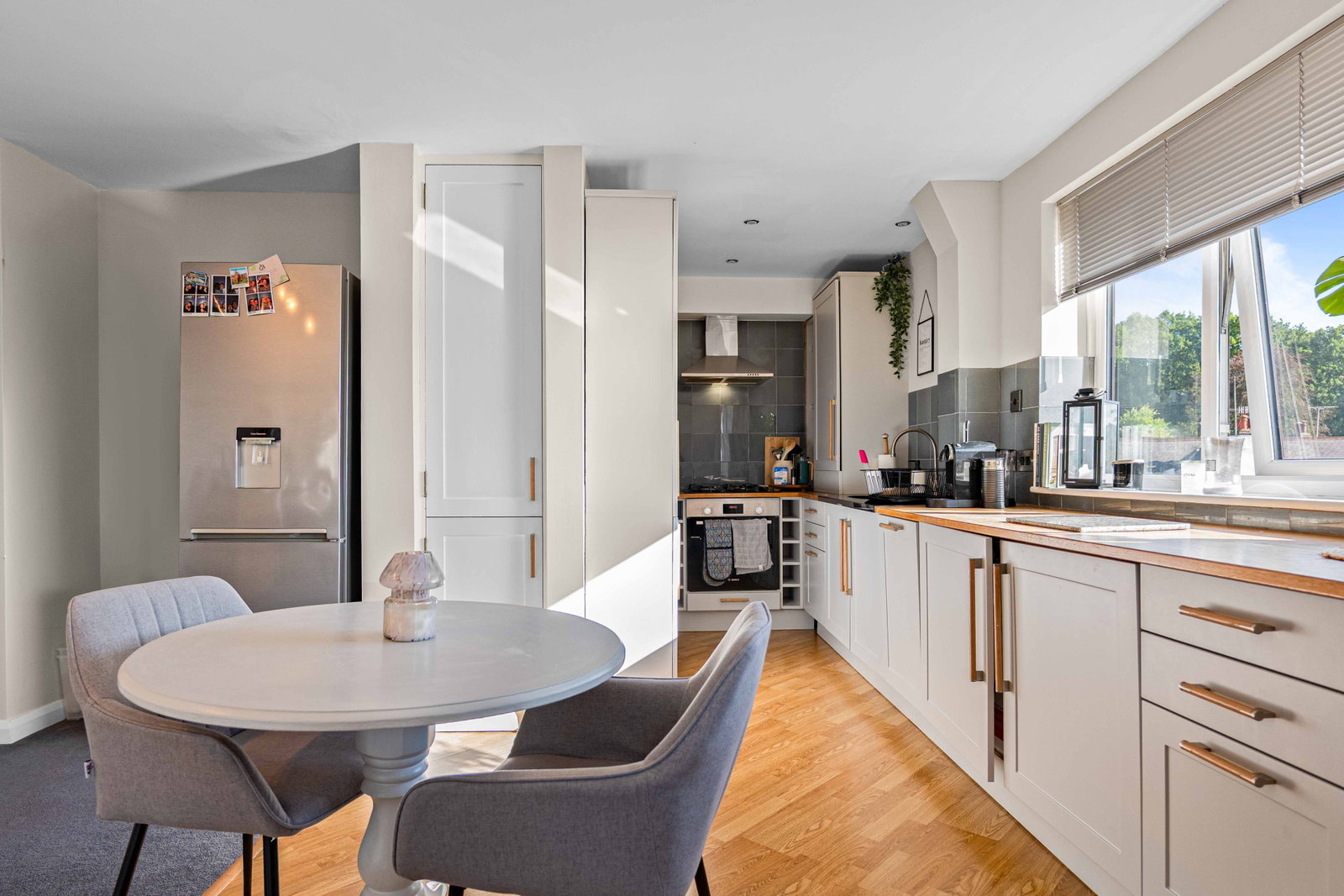 Flat for sale in Sheffield, Graham Road, Sheffield, S10 3DW