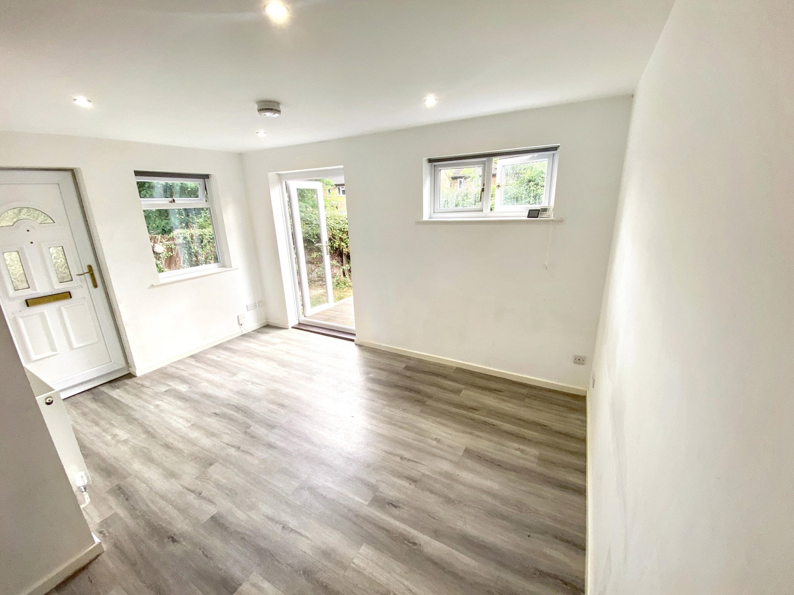Terraced House for sale in Ashford, Manorfield, Ashford, Kent, TN23 5YP