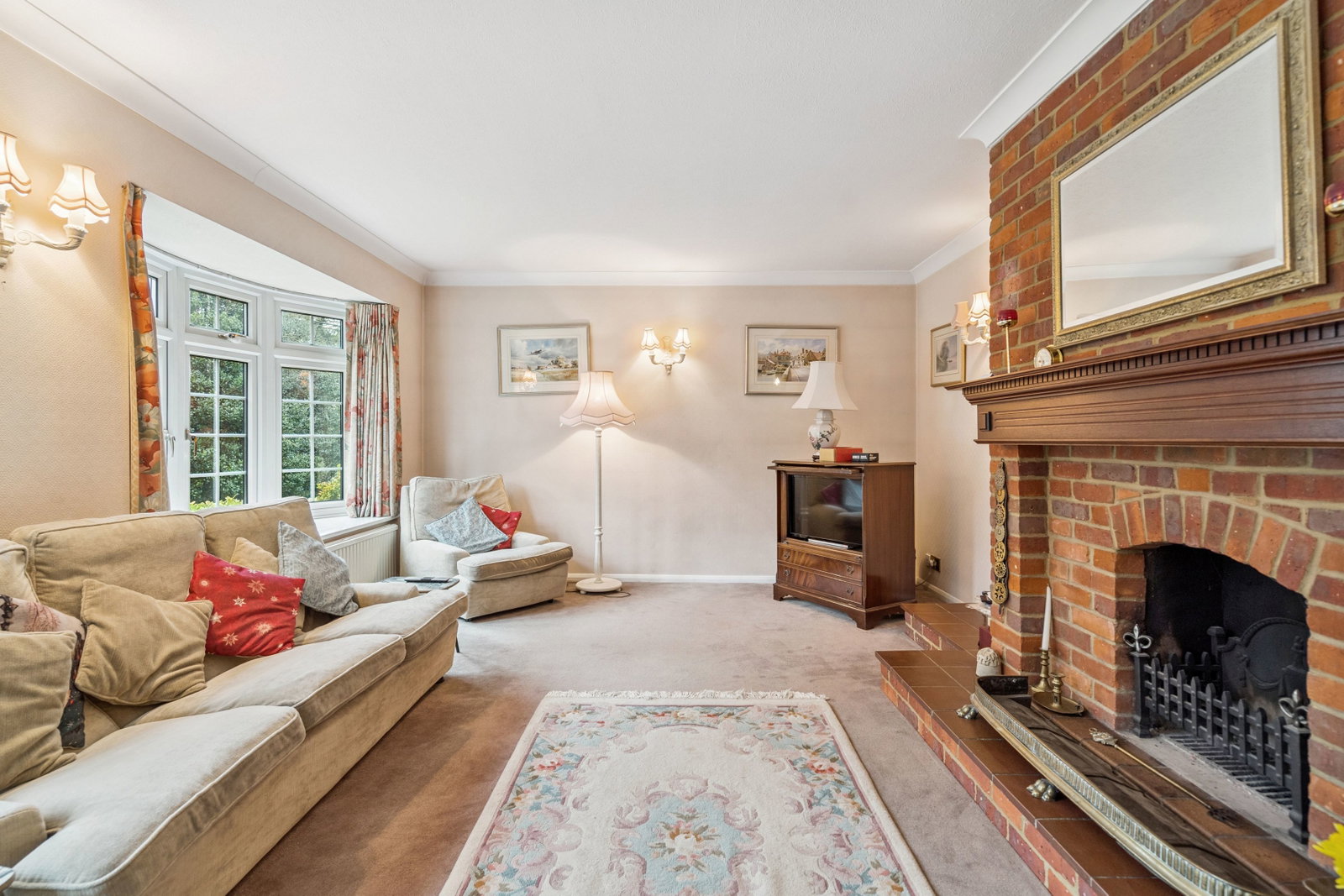 Detached House for sale in Gerrards Cross, Misbourne Close, Chalfont St Peter, Buckinghamshire SL9 0PT, 2037 m²