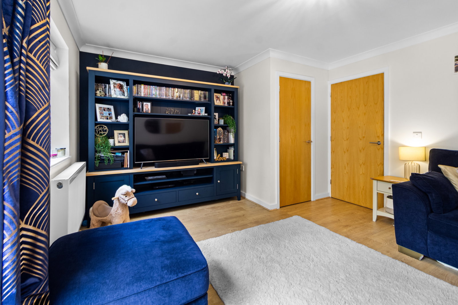 Terraced House for sale in Edenbridge, Albion Way, Edenbridge, TN8 6JJ