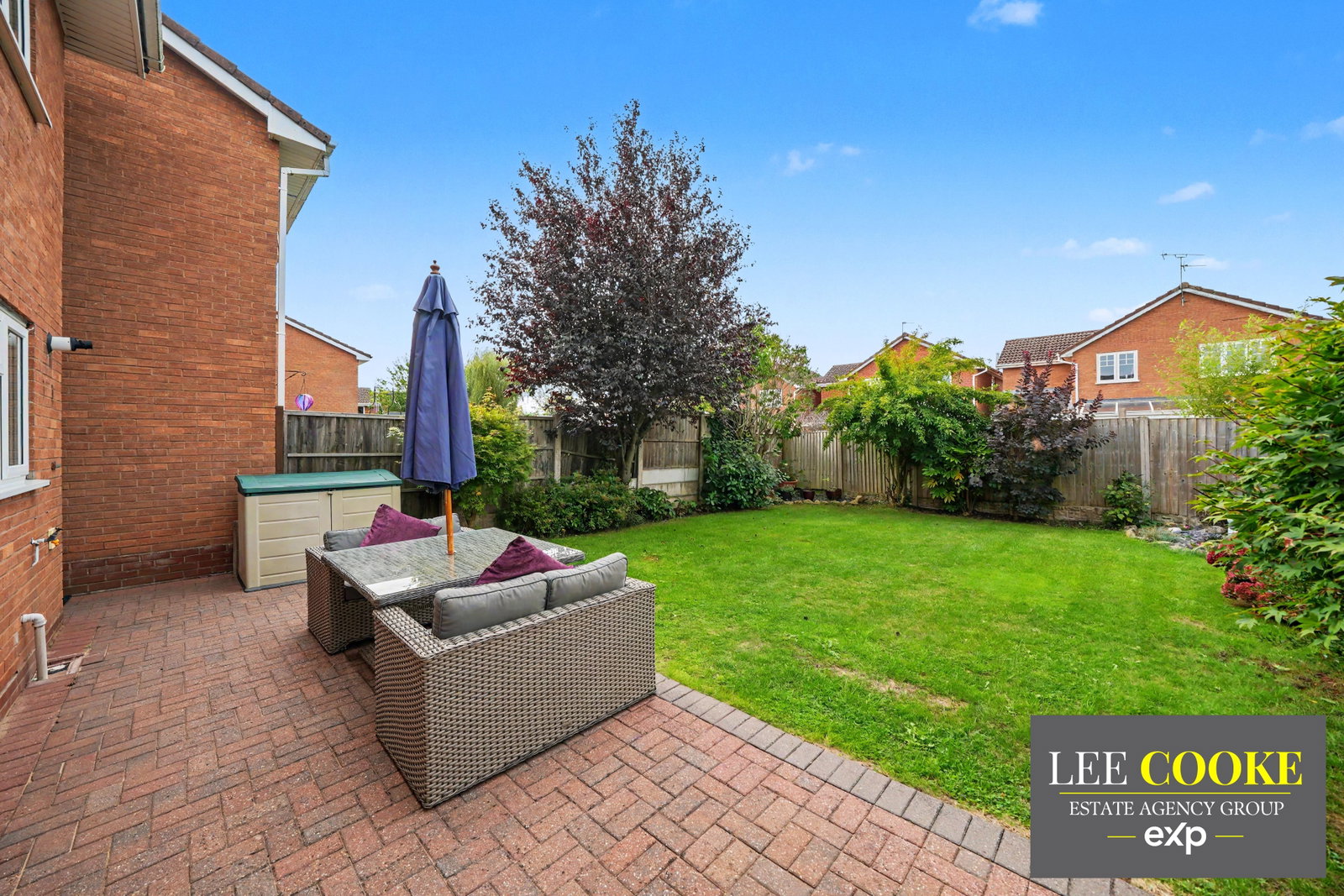 Detached House for sale in Wolverhampton, Thistledown Drive, Featherstone, Wolverhampton, WV10 7SX