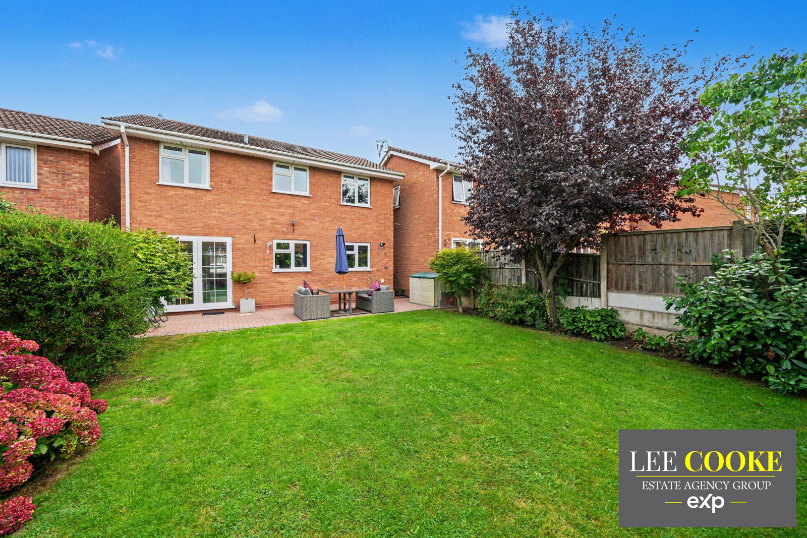Detached House for sale in Wolverhampton, Thistledown Drive, Featherstone, Wolverhampton, WV10 7SX