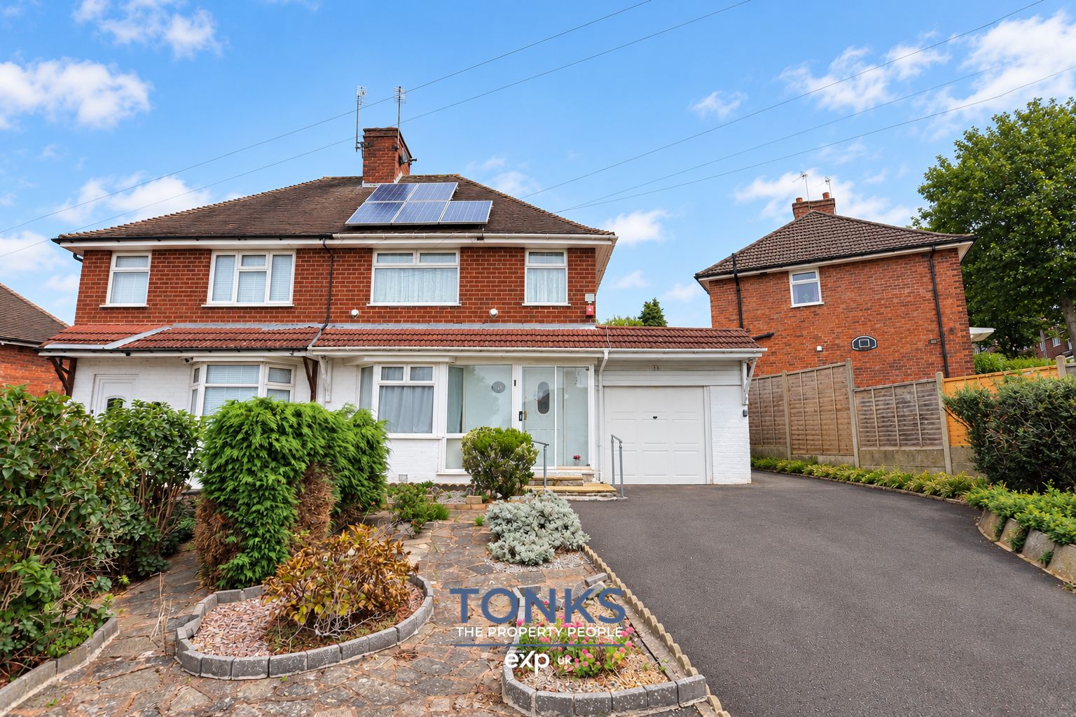 Semi Detached House for sale in Oldbury, Bodenham Road, Oldbury, B68 0SG