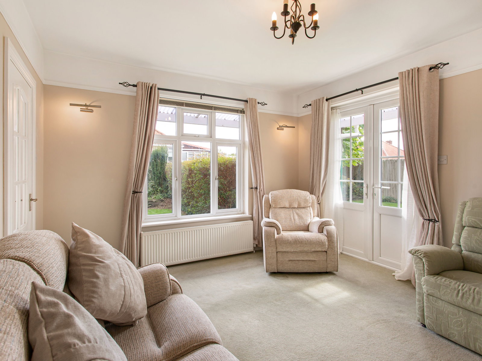 Bungalow for sale in Barnstaple, West Avenue, Sticklepath, Barnstaple, North Devon, 1170 m²