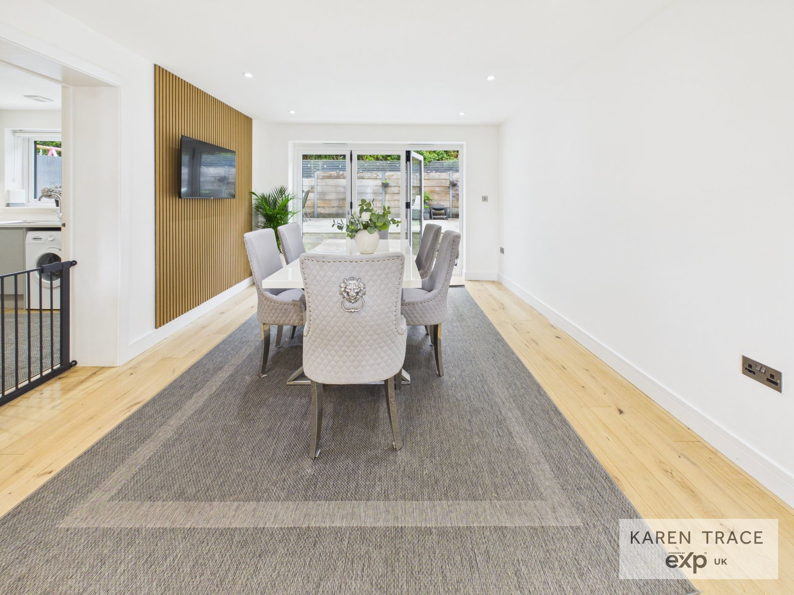 Detached House for sale in St Austell, The Sycamores, High Street, PL26, 2038 m²