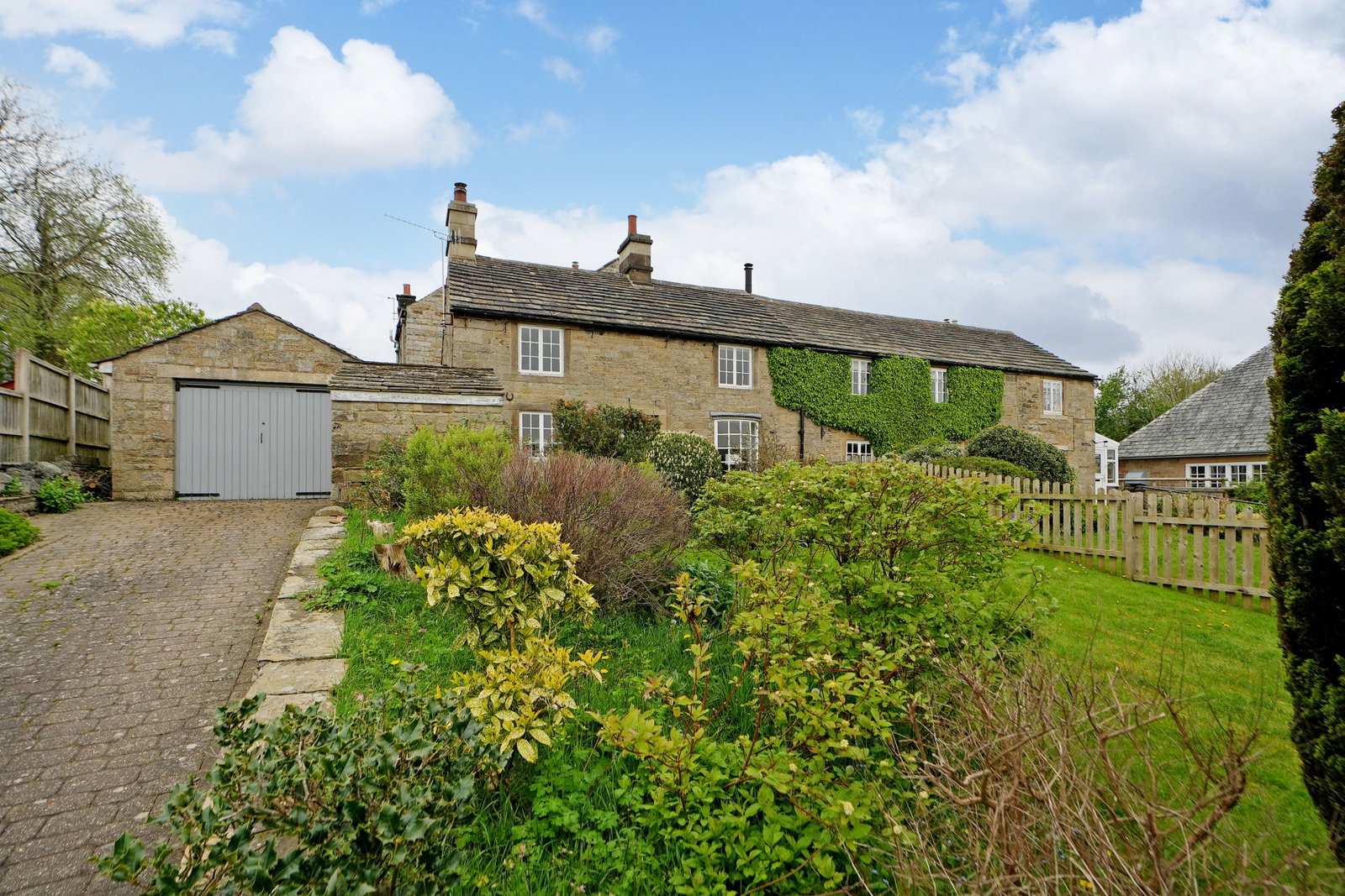 Semi Detached House for sale in Bakewell, Over Road, Baslow