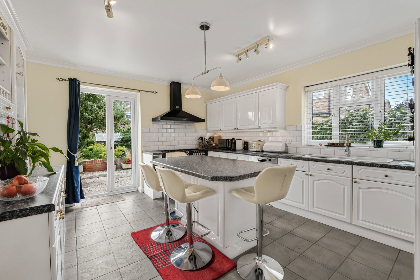 Detached House for sale in Cheltenham, Arle Road, Cheltenham, GL51, 1814 m²