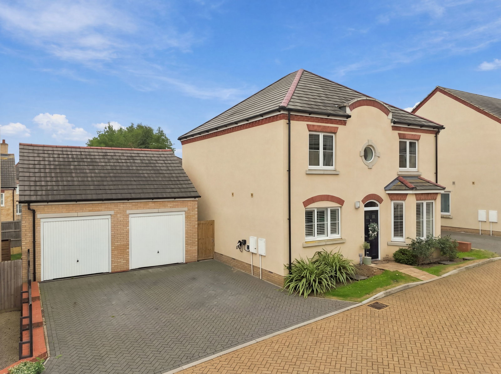 Detached House for sale in Hitchin, Helena Crescent, Fairfield, Hitchin, SG5 4SA