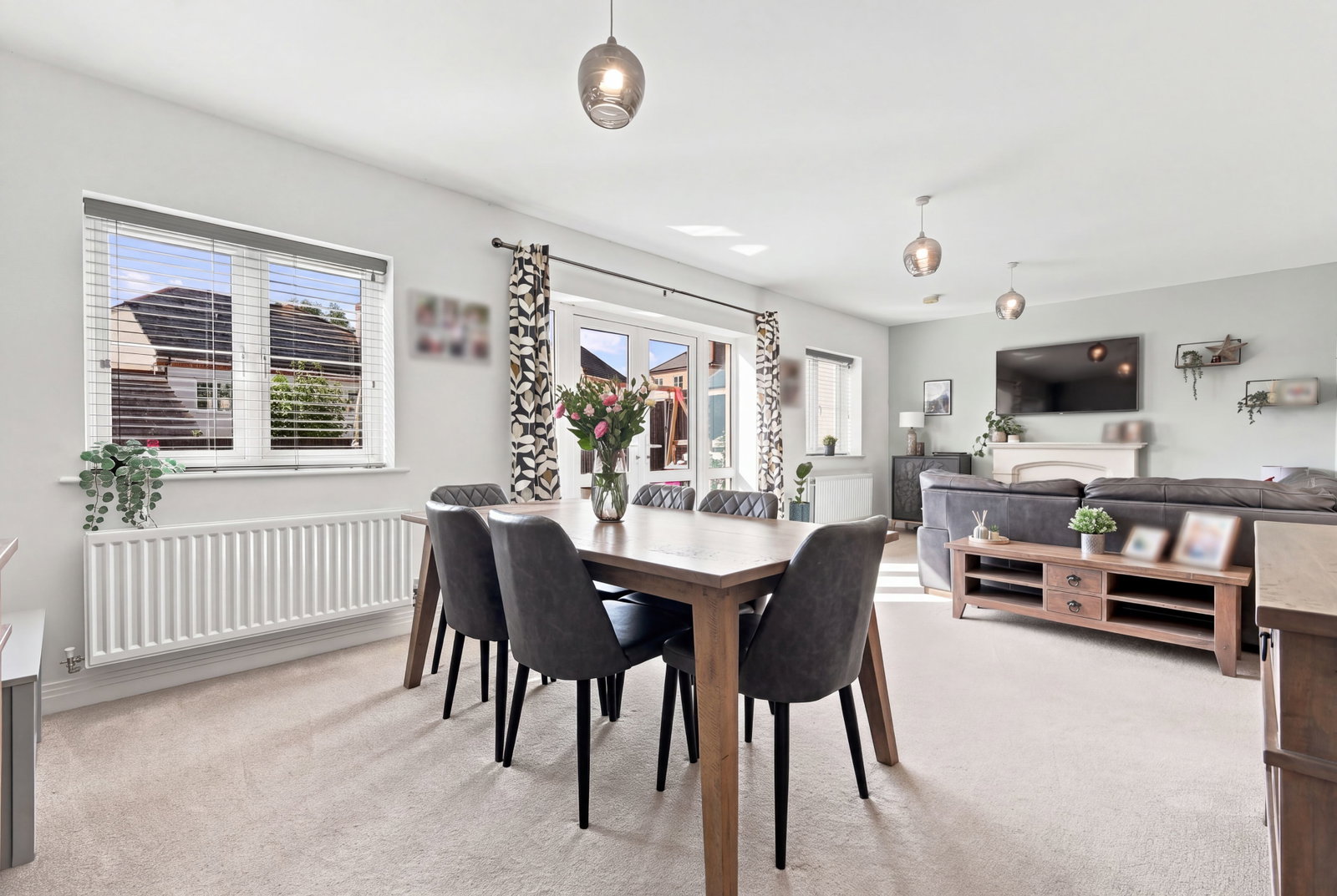 Detached House for sale in Hitchin, Helena Crescent, Fairfield, Hitchin, SG5 4SA