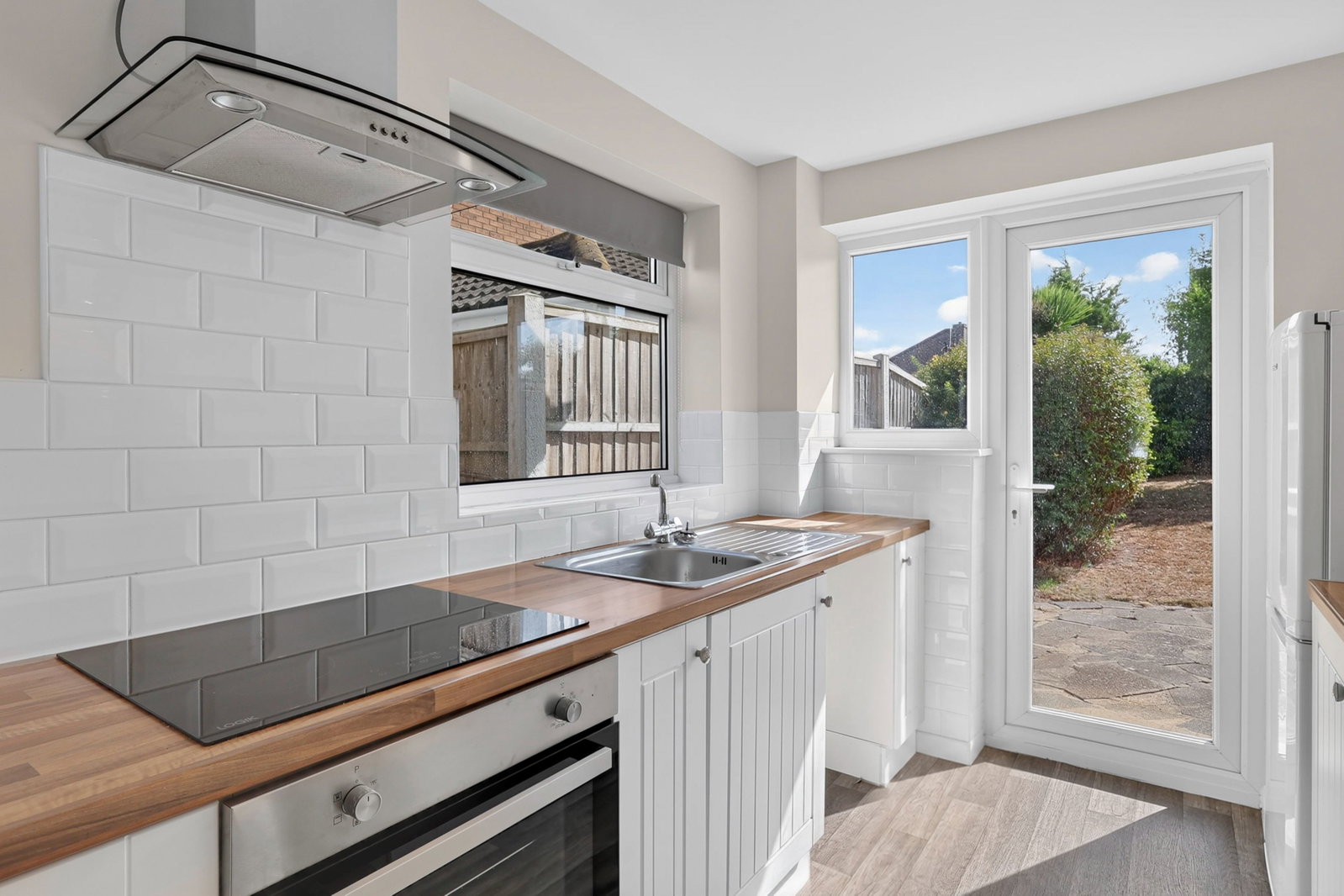 Semi Detached House for sale in Rayleigh, Shakespeare Avenue, Rayleigh, SS6