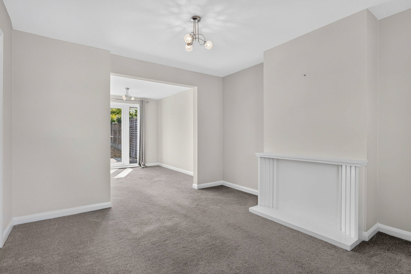 Semi Detached House for sale in Rayleigh, Shakespeare Avenue, Rayleigh, SS6