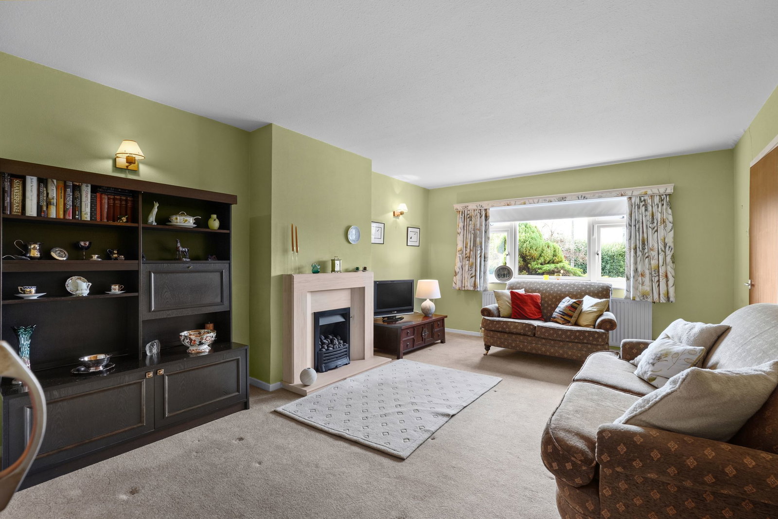 Detached House for sale in Daventry, The Twistle, BYFIELD, Northamptonshire