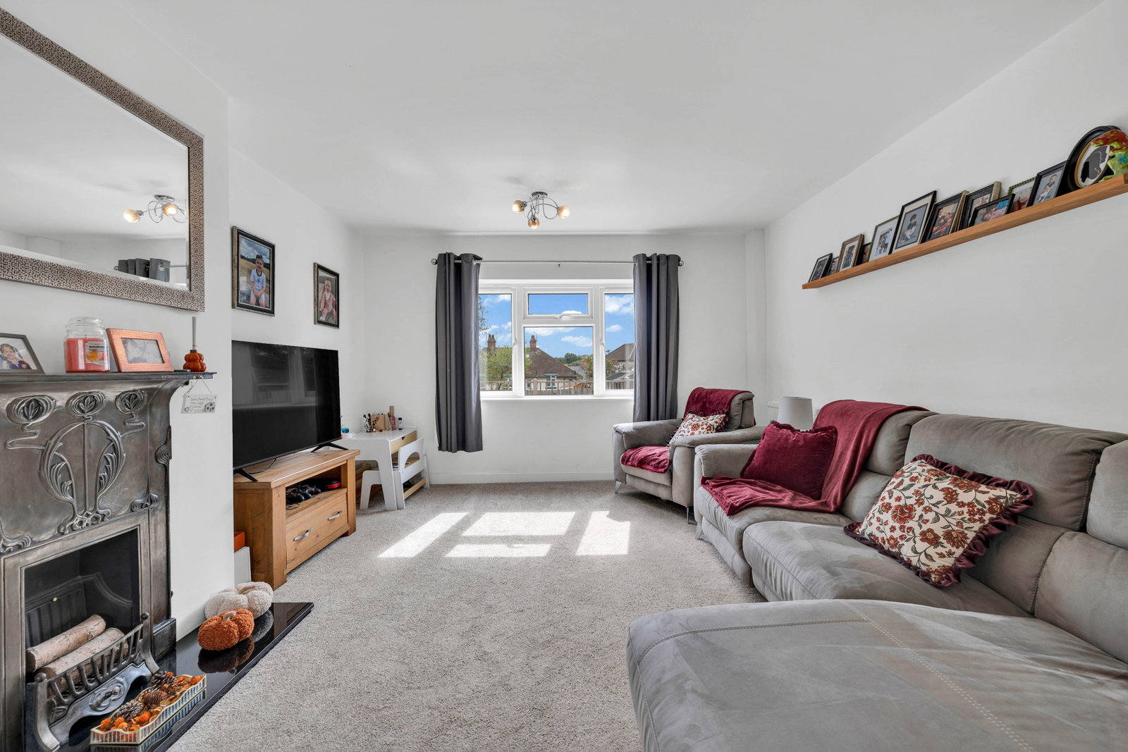 Terraced House for sale in Leicester, Macaulay Road, Rothley