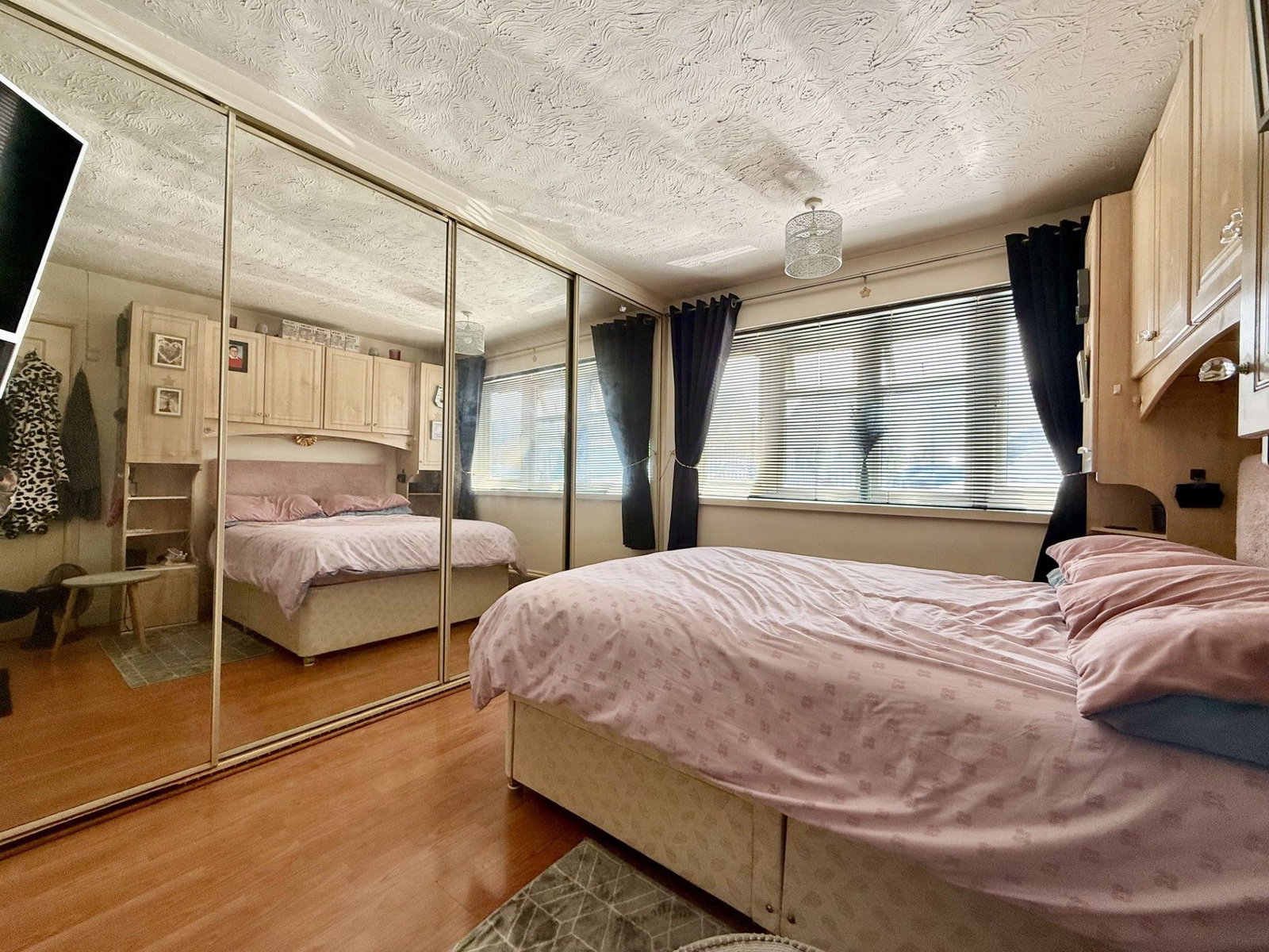 Semi Detached Bungalow for sale in Gloucester, Longleat Avenue, Tuffley, Gloucester, 802 m²
