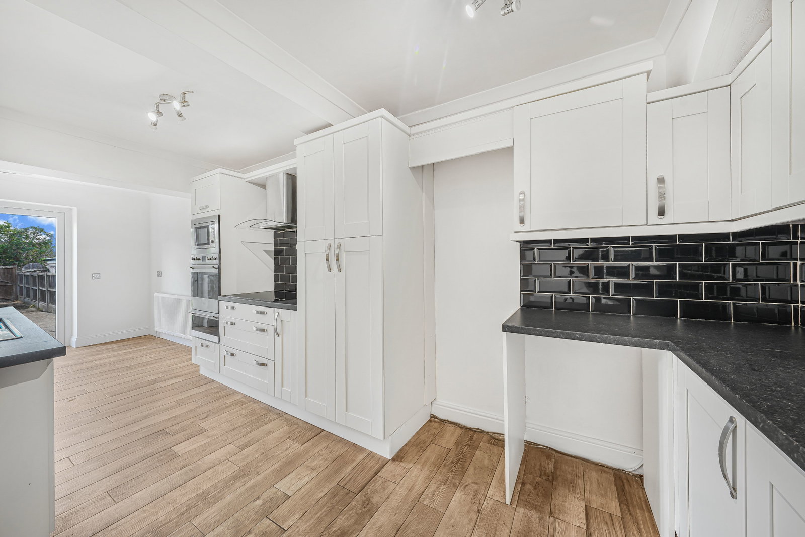 End Of Terrace House for sale in Grays, Rectory Road, Grays, Essex, RM17