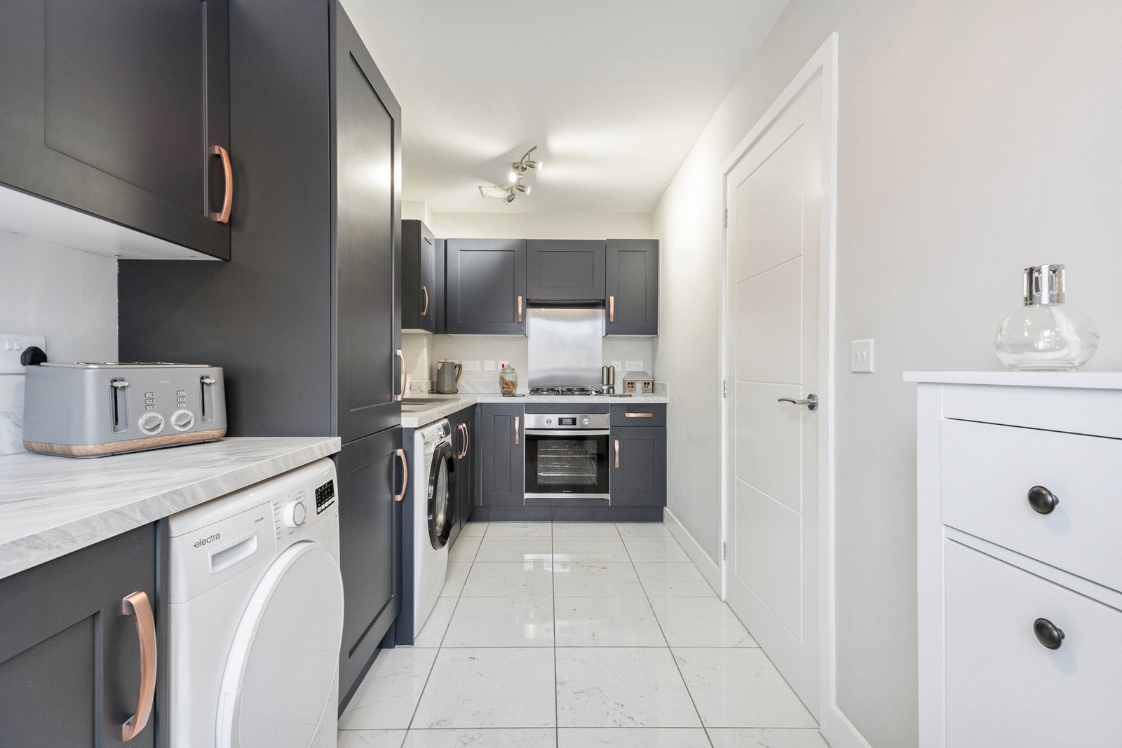 Semi Detached House for sale in Pontefract, Manor Park Drive, Pontefract, WF8 2YW