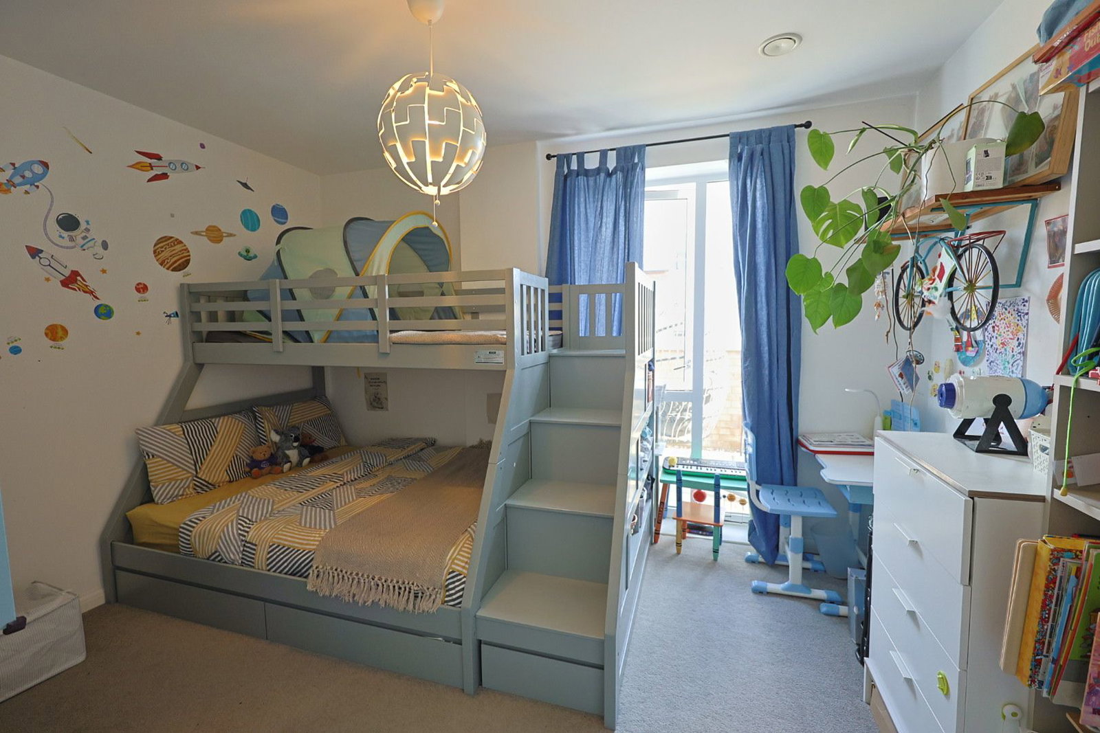 Flat for sale in London, Coxwell Boulevard, London, NW9 4AE, 755 m²