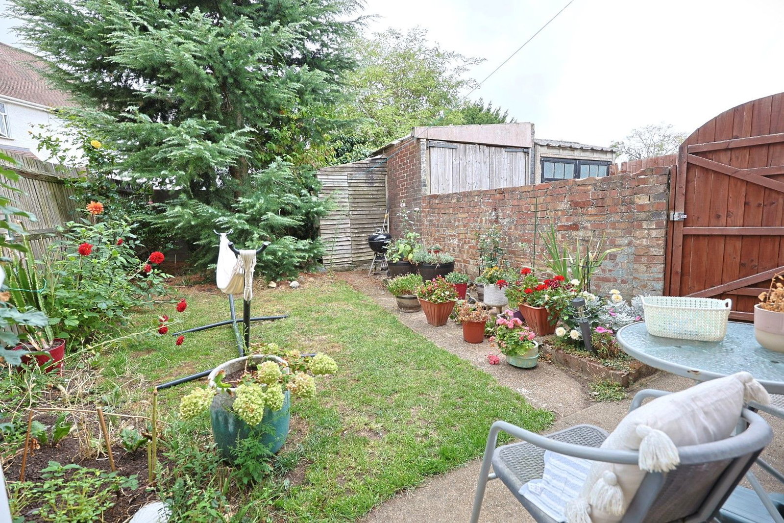 Maisonette for sale in Edgware, Merlin Crescent, Edgware, HA8
